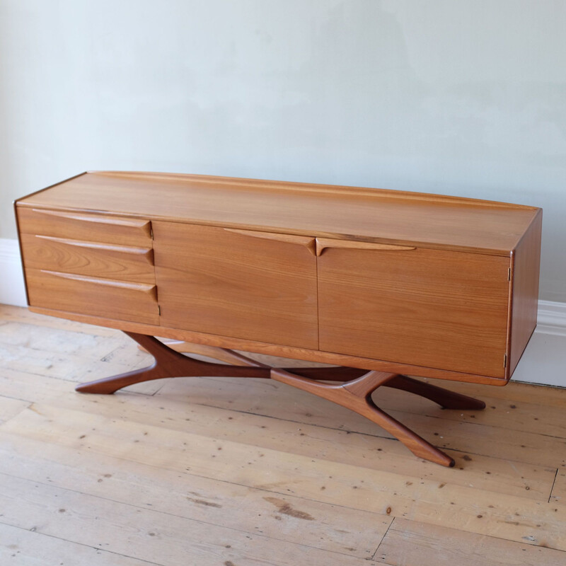 Buffet Vintage Teck par Beithcraft