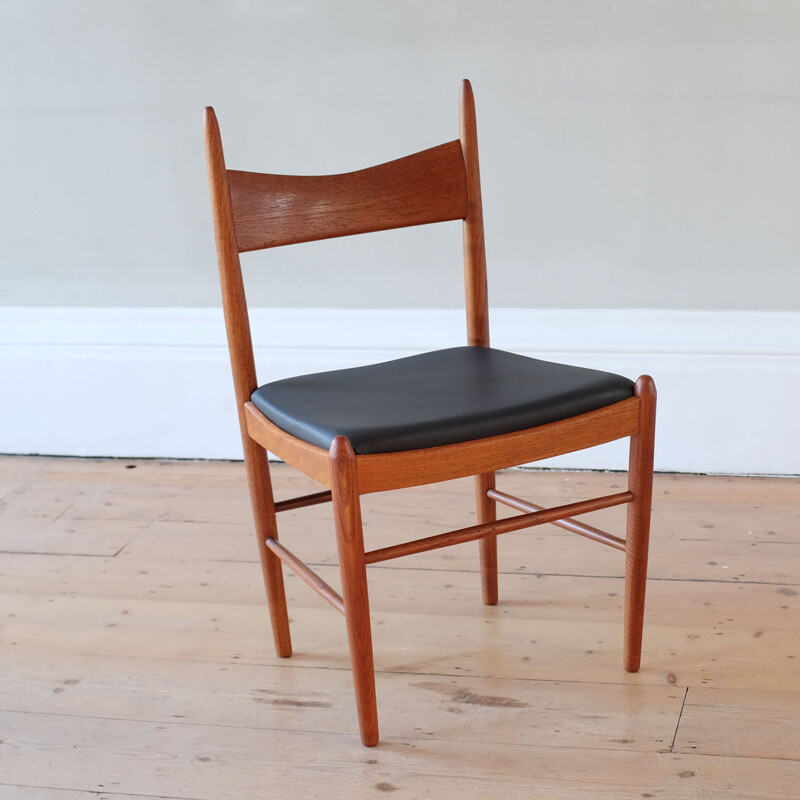 Set of 4 vintage teak dining chairs by Illum Wikkelsø for Brøderna Tromborg møbelfabrik, Denmark 1960