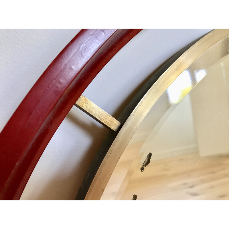 Round vintage mirror in red lacquered wood with brass trim, 1950