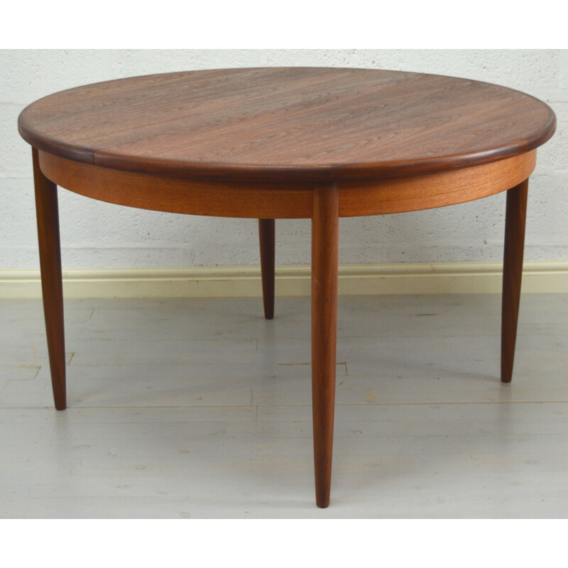 Mid-Century G-Plan "Fresco" dining table in teak - 1960s