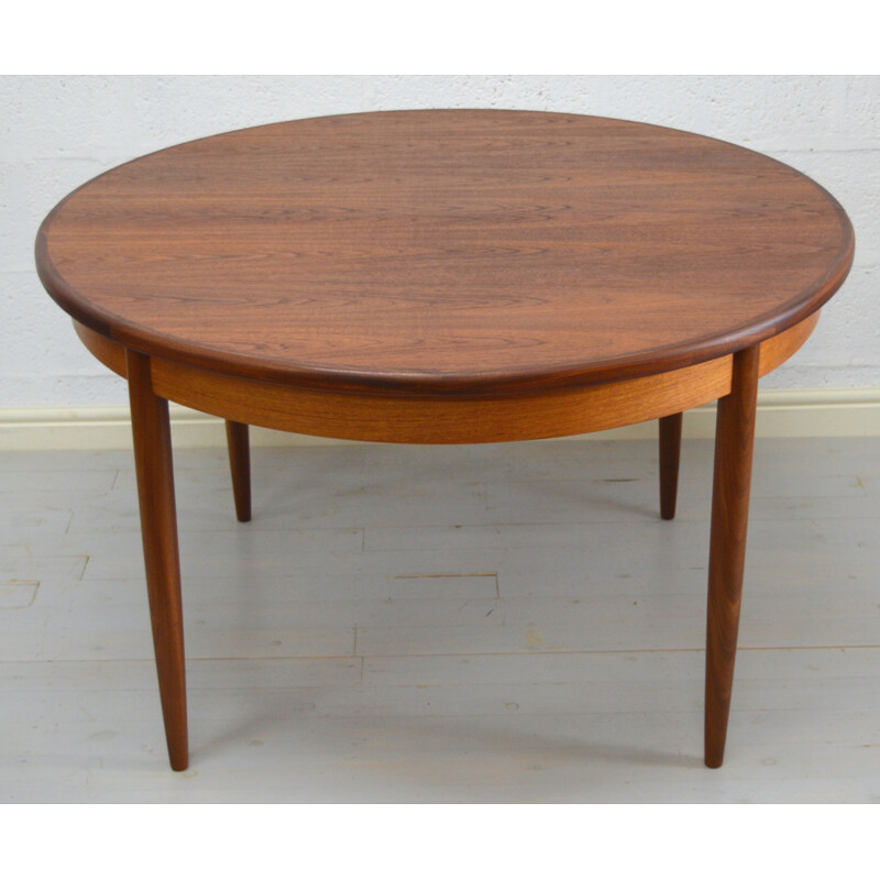 Mid-Century G-Plan "Fresco" dining table in teak - 1960s