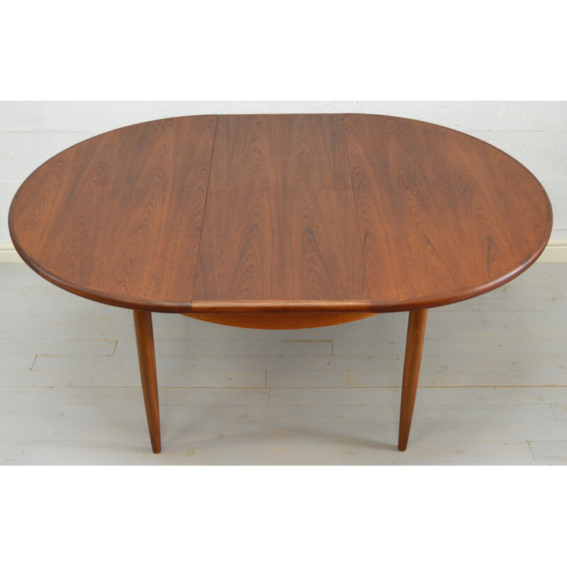 Mid-Century G-Plan "Fresco" dining table in teak - 1960s