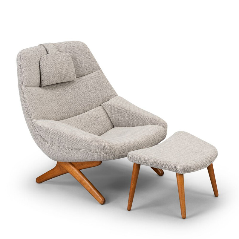 Vintage Lounge chair and pouffe set model ML-91by Illum Wikkelsø, Danish 1960