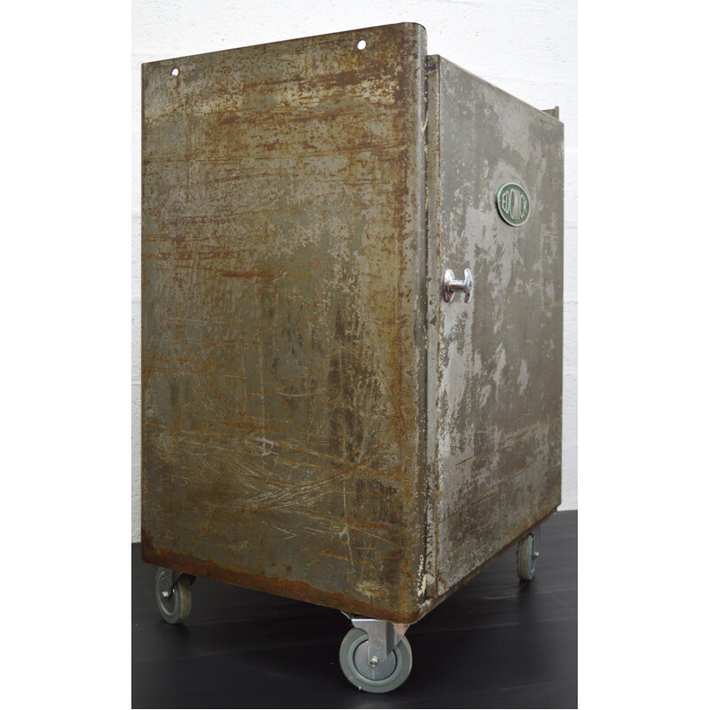 Edgwick industrial metal cabinet - 1960s
