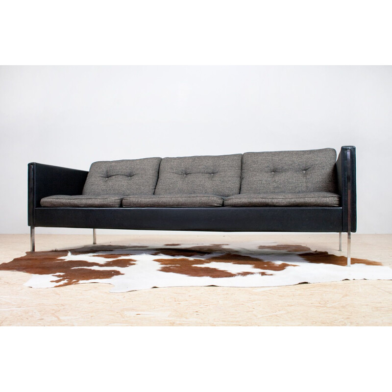 Sofa vintage in grey fabric and black leather Pierre Paulin 442