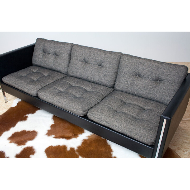 Sofa vintage in grey fabric and black leather Pierre Paulin 442