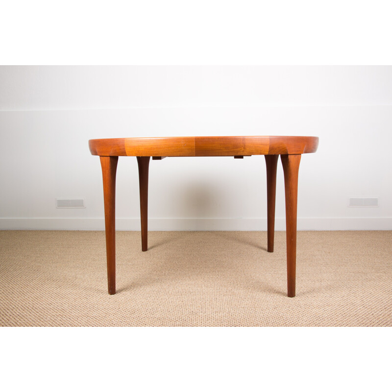 Extendable Teak Dining Table Vintage by Ib Kofod-Larsen Denmark 1960