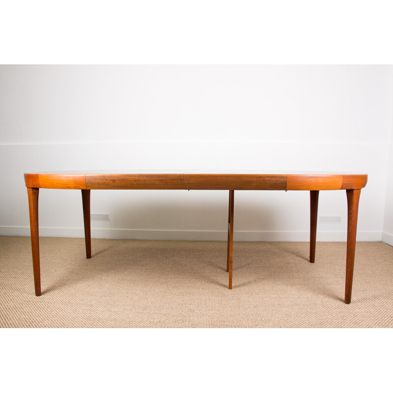 Extendable Teak Dining Table Vintage by Ib Kofod-Larsen Denmark 1960