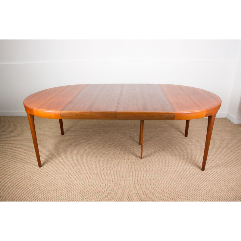 Extendable Teak Dining Table Vintage by Ib Kofod-Larsen Denmark 1960