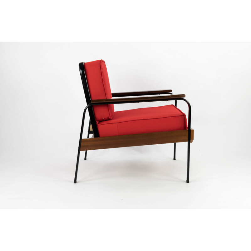 Ensemble Canapé et fauteuils français du milieu du siècle Style Prouve en fer et toile rouge, années 1950