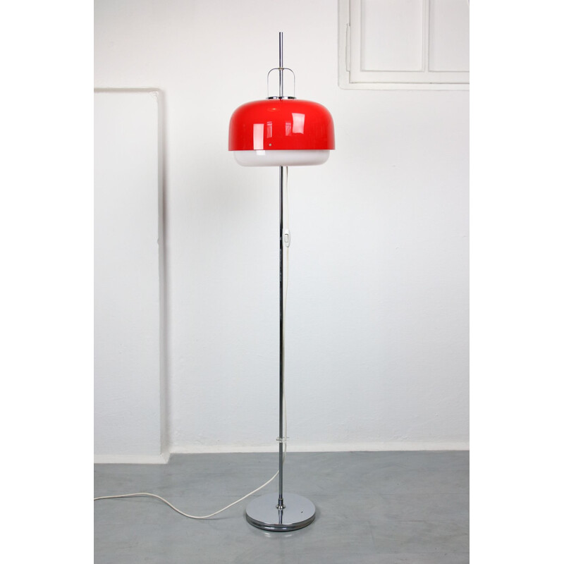 Floor lamp Vintage space age Medusa from Luigi Massoni for Guzzini and Meblo