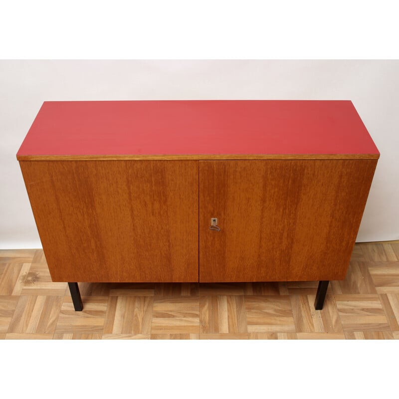 Petit buffet vintage en teck et formica rouge 1960