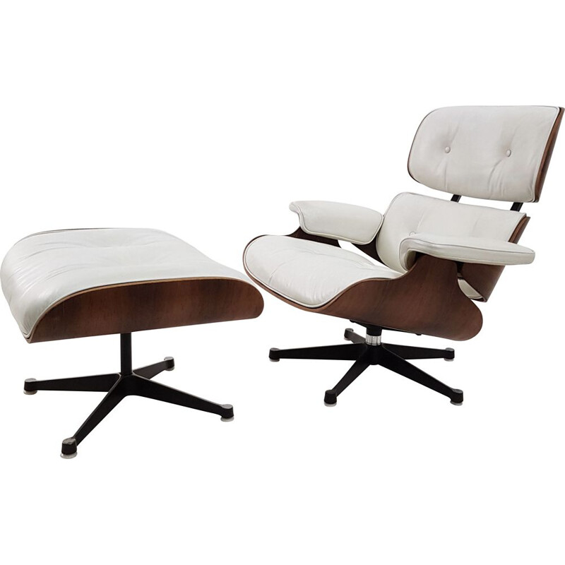 Vintage Eames 670 Lounge chair and ottoman 1970