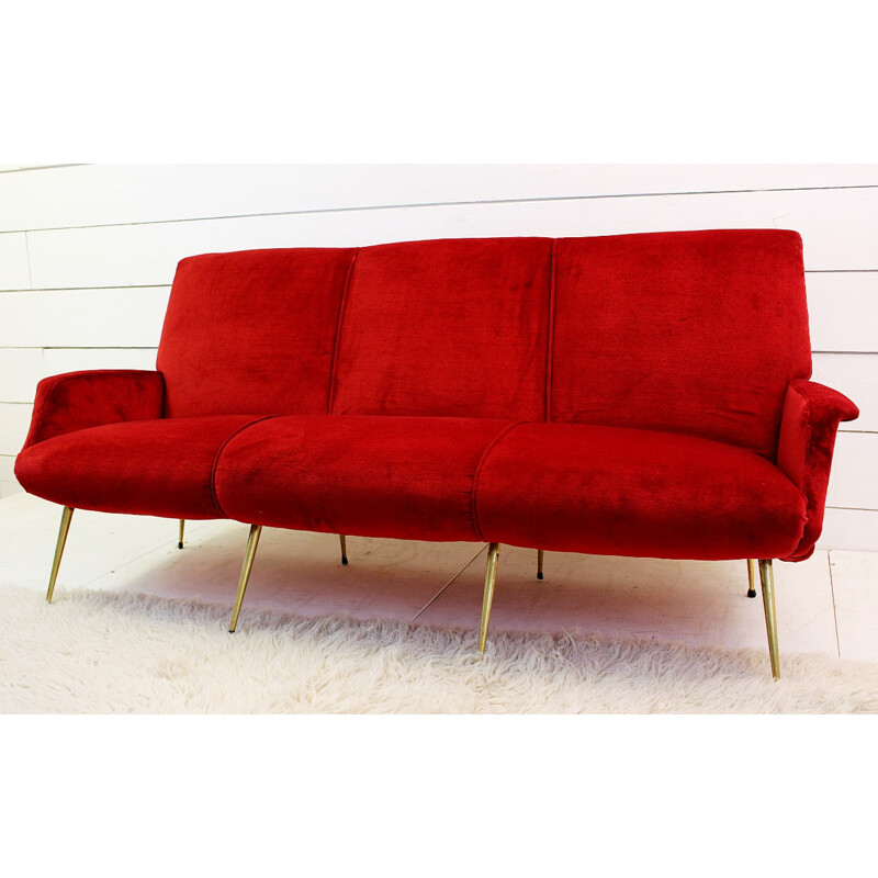 Italian vintage sofa in red velvet and brass - 1950s