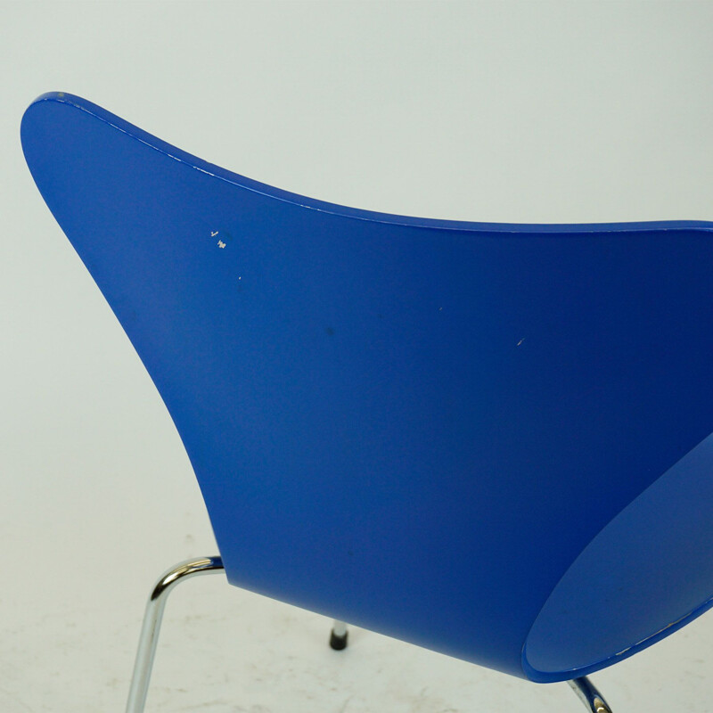 Chair vintage Blue lacquered Series 7 by Arne Jacobsen for Fritz Hansen