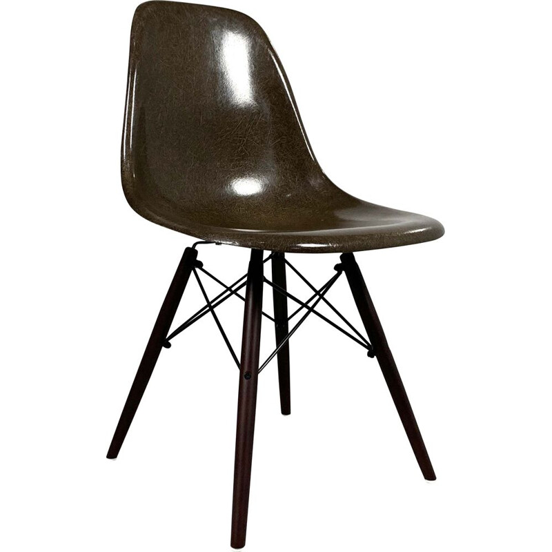 Dining chair Vintage Brown DSW Charles and Ray Eames for Herman Miller, 1980