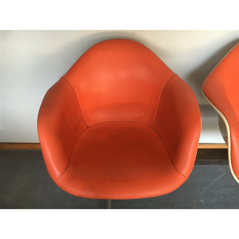 Banco vintage Herman Miller en fibra de vidrio y polipiel, Charles and Ray EAMES - 1960