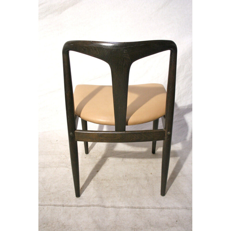 Set of 4 dining chairs vintage from Johannes Andersen for Uldum, denmark