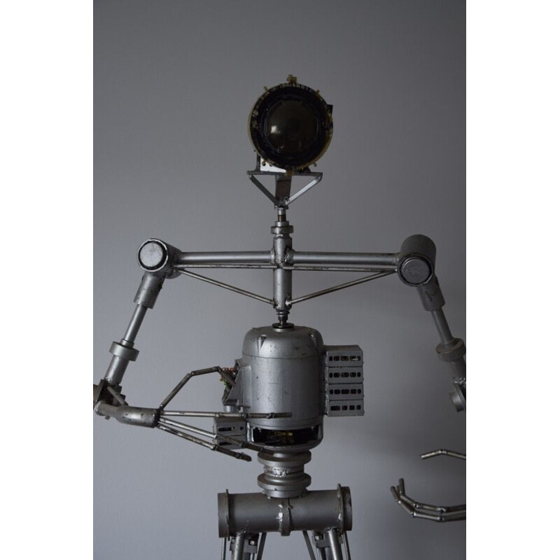 Escultura Brutalista Vintage Robot Cíclope