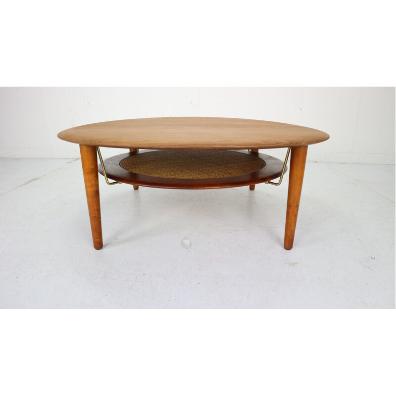 Vintage coffee table FD 515 round by Peter Hvidt and Orla Molgaard Nielsen for France and Son