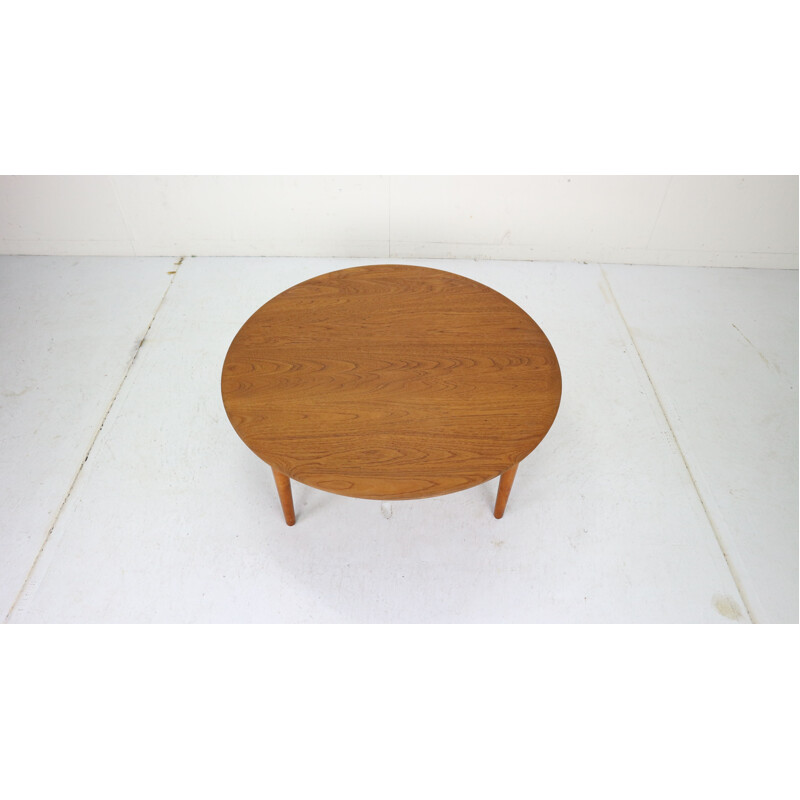 Vintage coffee table FD 515 round by Peter Hvidt and Orla Molgaard Nielsen for France and Son