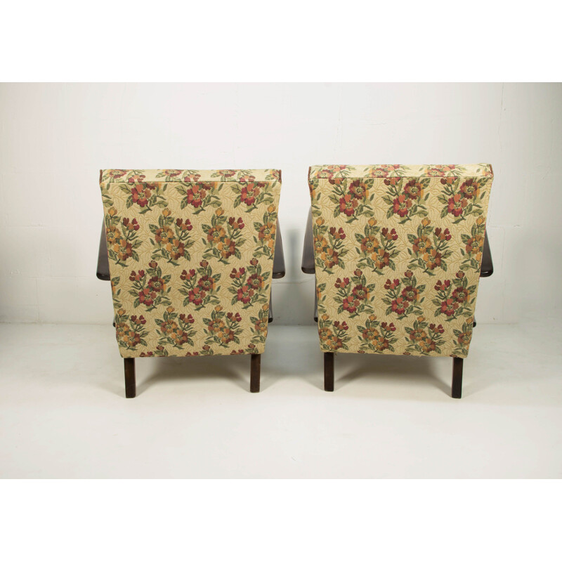 Pair of vintage armchairs by Jindrich Halabala, 1940