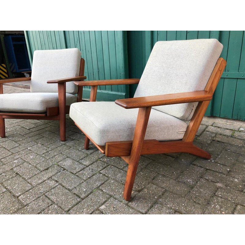 Pair of Vintage armchairs GE290 by Hans Wegner for Getema 1950