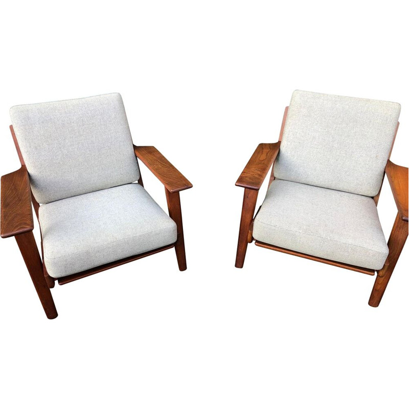 Pair of Vintage armchairs GE290 by Hans Wegner for Getema 1950