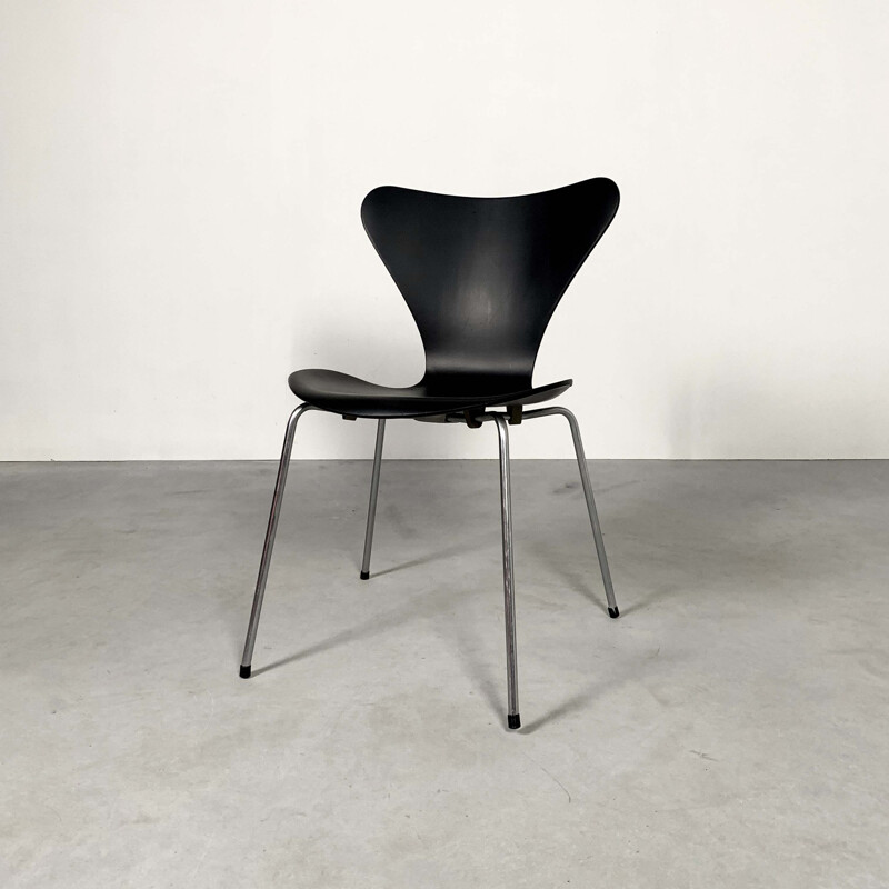 Vintage Butterfly Chair by Arne Jacobsen for Fritz Hansen, 1950s