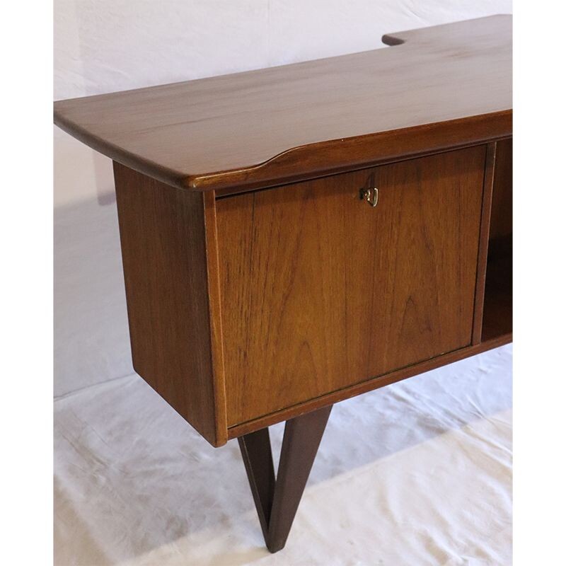 Vintage desk by Peter Lovig Nielsen scandinavian 1960