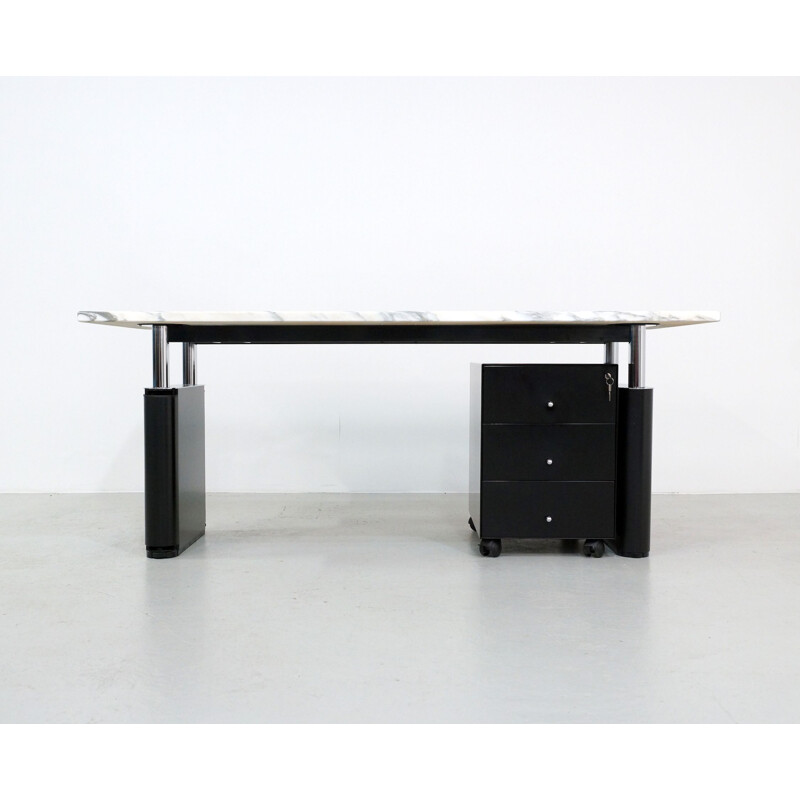 Vintage desk by Kum from Gae Aulenti for Tecno with a marble top