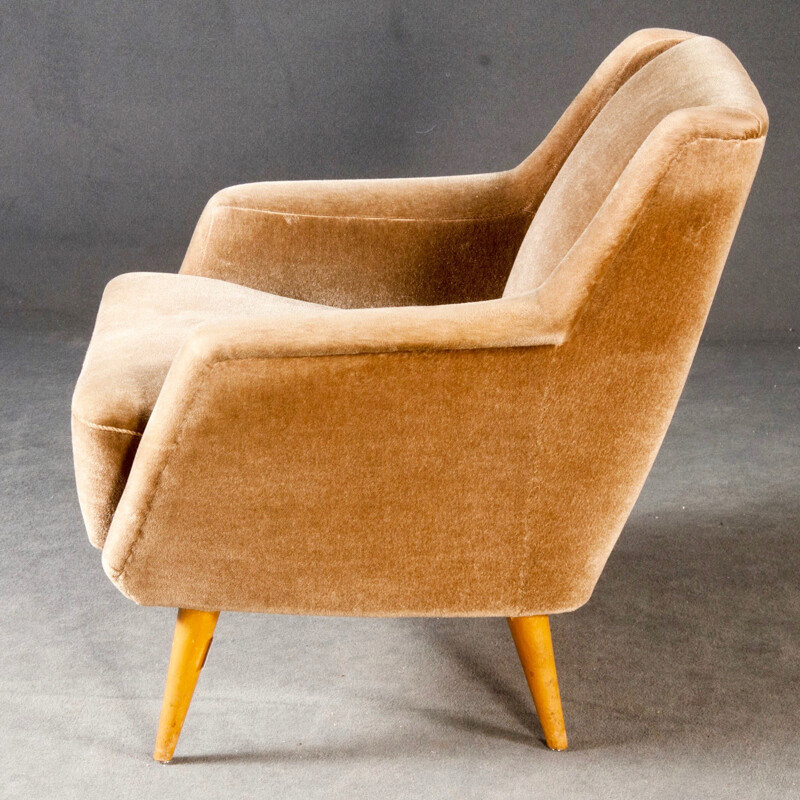 Scandinavian armchair in brown velvet - 1950s