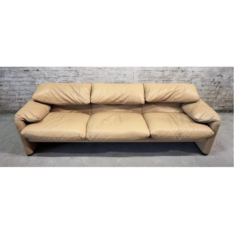 Vintage Maralunga bisque leather sofa