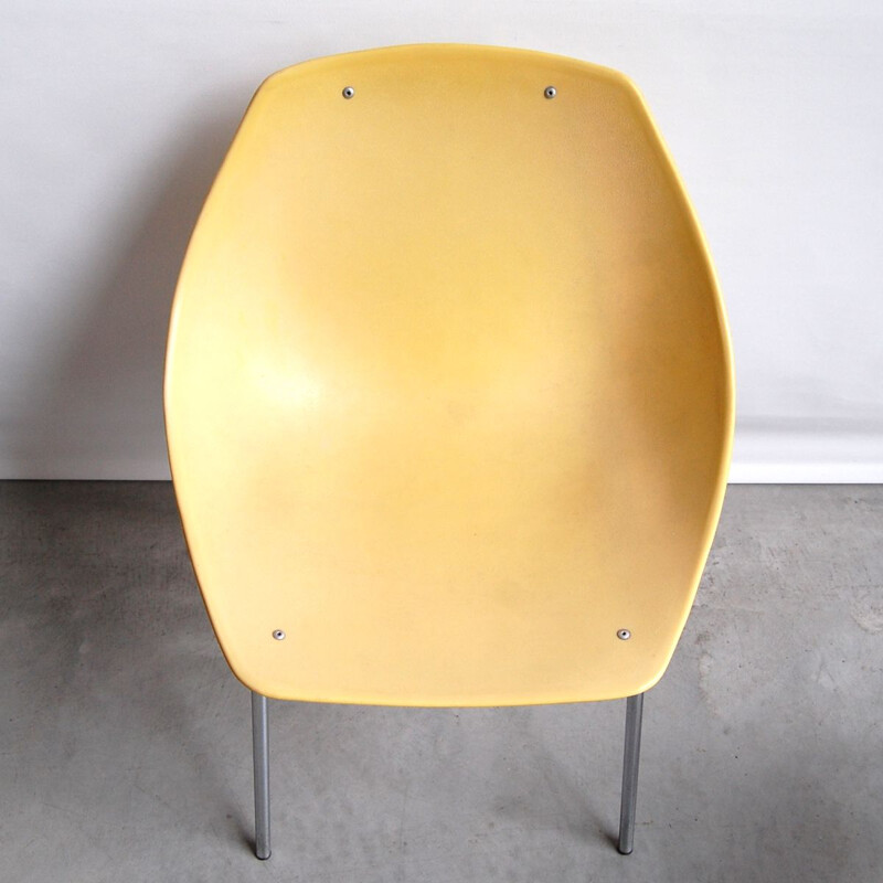 Pair of shell vintage chairs by Pierre Guariche for Meurop