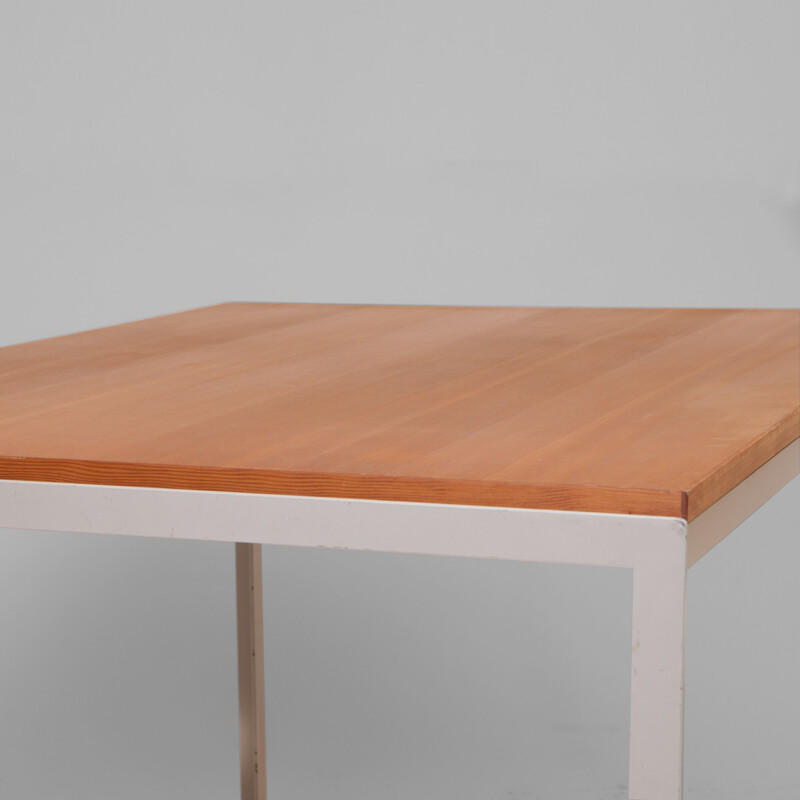 Table Vintage grise 'Academic" de Poul Kjaerholm Danemark, 1950