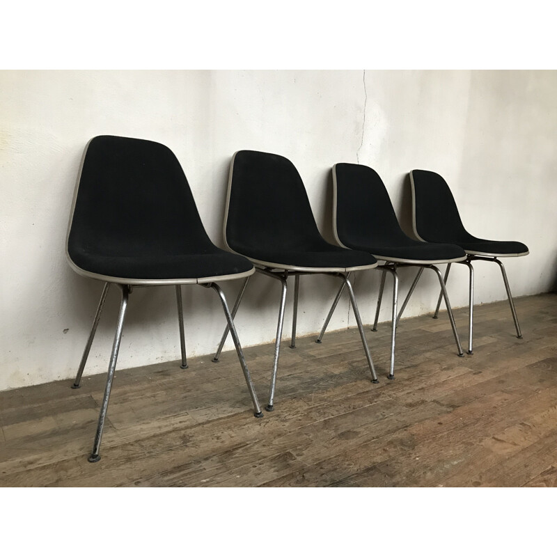 Série de 4 chaises vintage dsx by Charles Eames par Herman Miller 1970