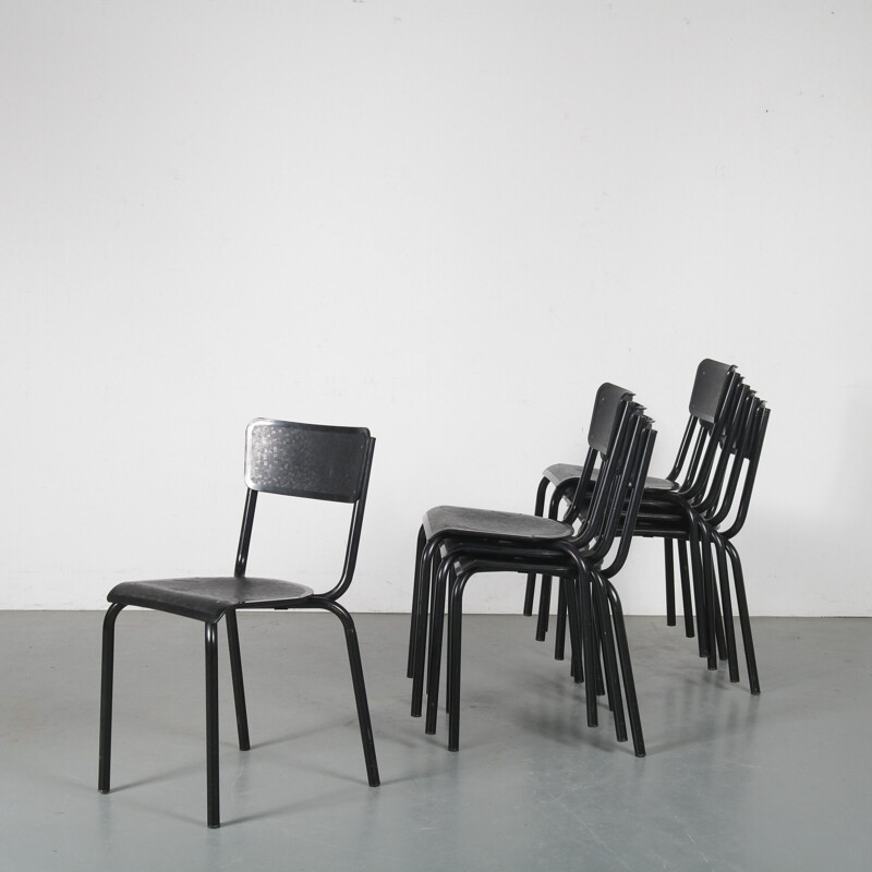 Set of 8 stacking chairs by Pierre Guariche for Meurop, Belgium 1960s 