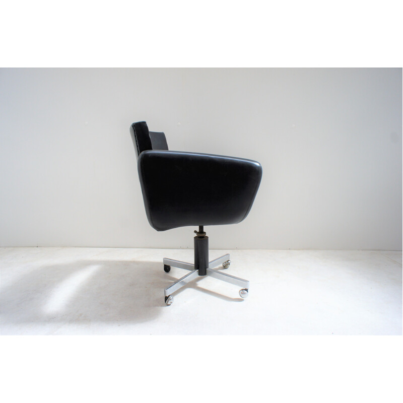 Vintage office armchair Joseph André Motte