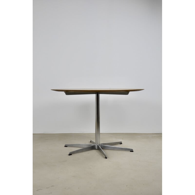 Vintage Model A826 Dining Table von Arne Jacobsen for Fritz Hansen 1950s