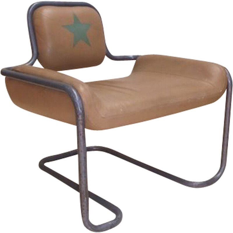 Fauteuil vintage Limande par Kwok Hoi Chan 1970