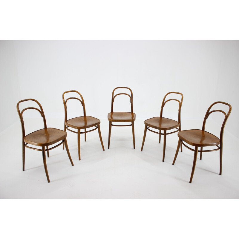 Ensemble de 4 chaises de salle à manger vintage Ton, par Antonin Suman, 1960