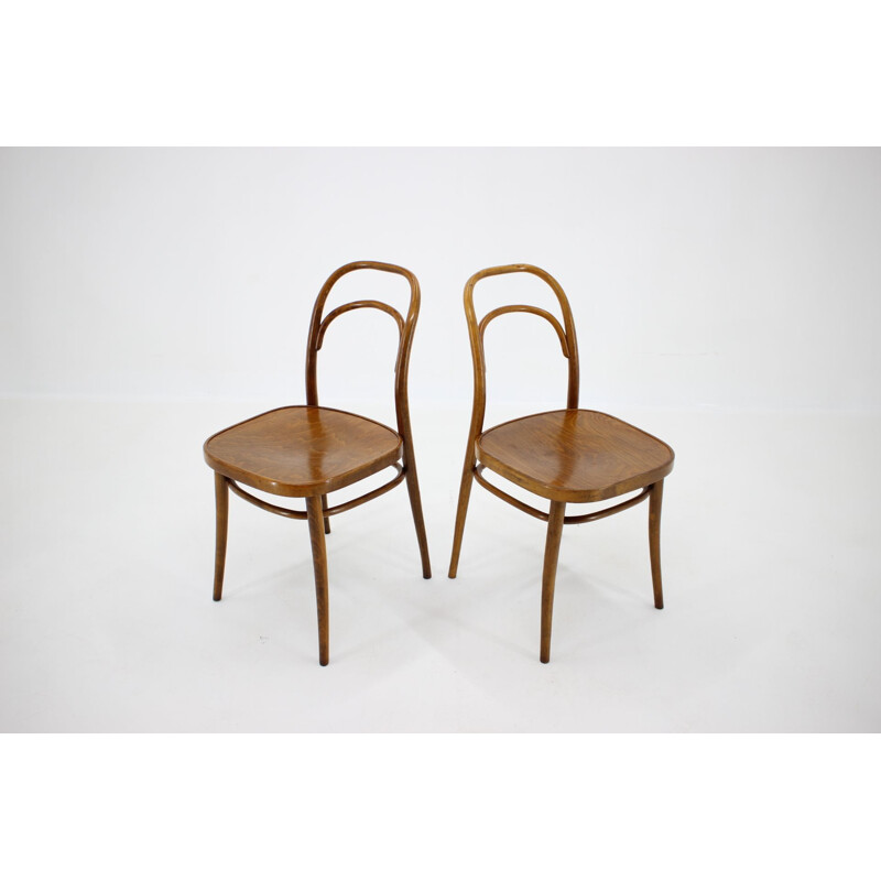 Set of 4 vintage dining chairs Ton, by Antonin Suman, 1960