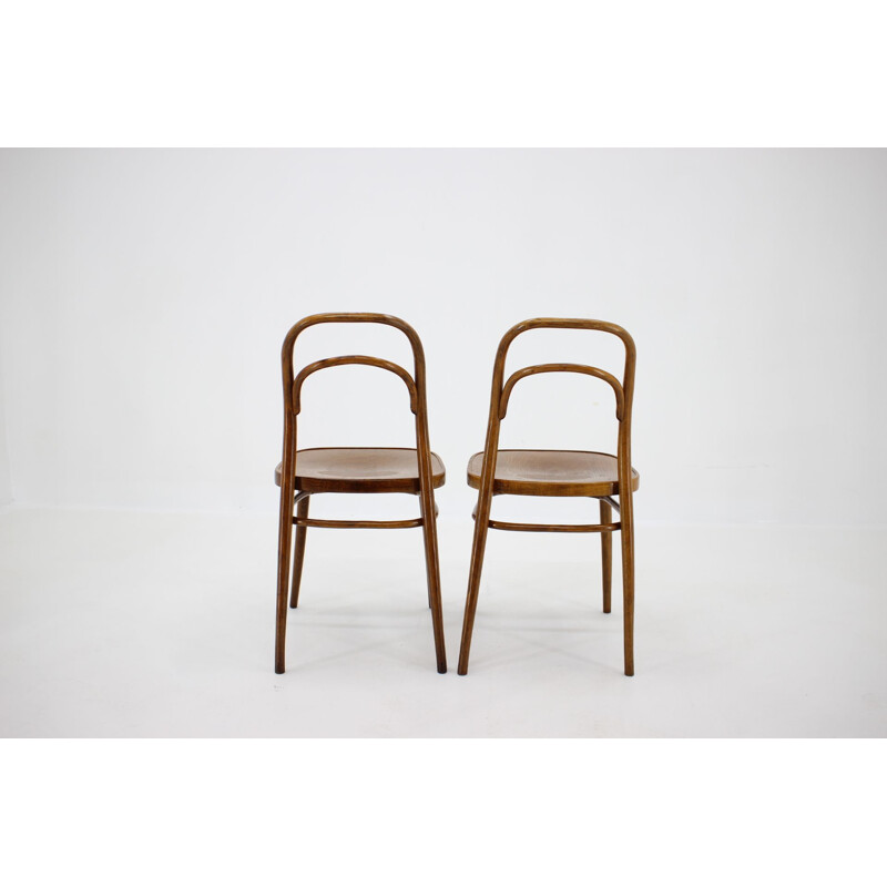 Ensemble de 4 chaises de salle à manger vintage Ton, par Antonin Suman, 1960