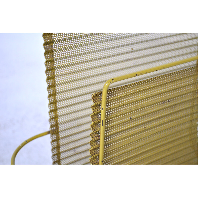 Artimeta Soest magazine rack in yellow metal, M MATEGOT - 1950s