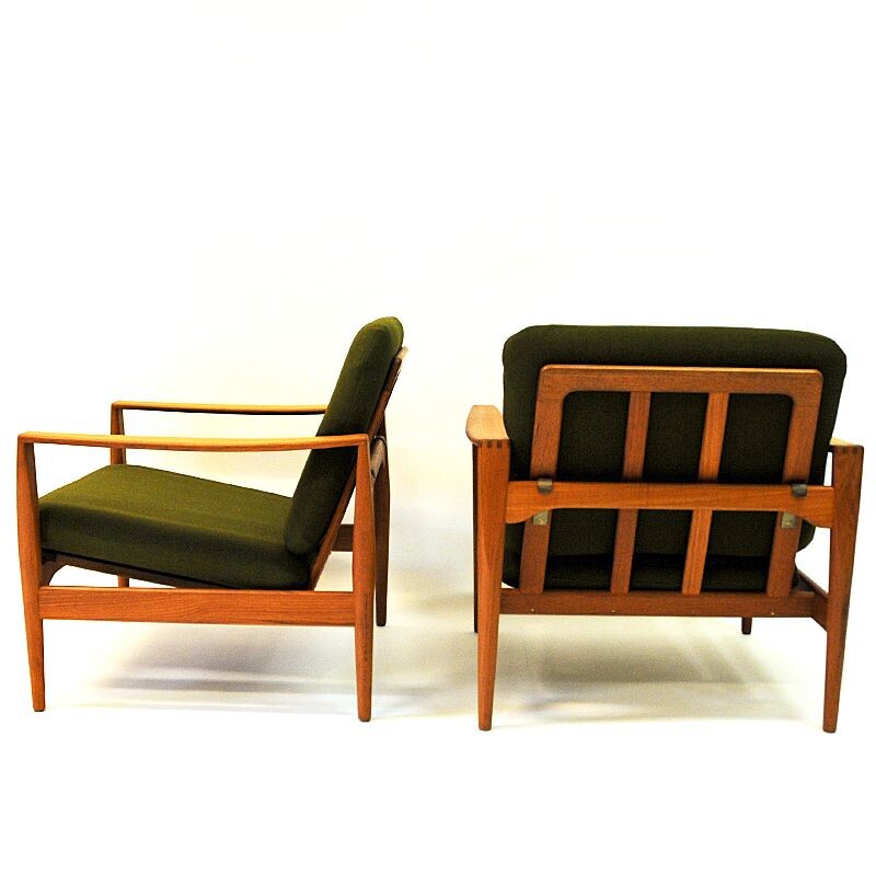 Pair of Midcentury easy chairs Èk' by Illum Wikkelsø for Niels Eilersen Danish 1960s