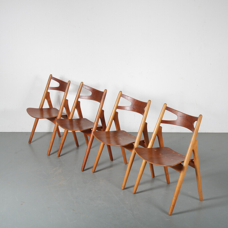 Ensemble de table et chaises de salle à manger vintage Hans J. Wegner 'Sawbuck' pour Andreas Tuck, Danemark 1950