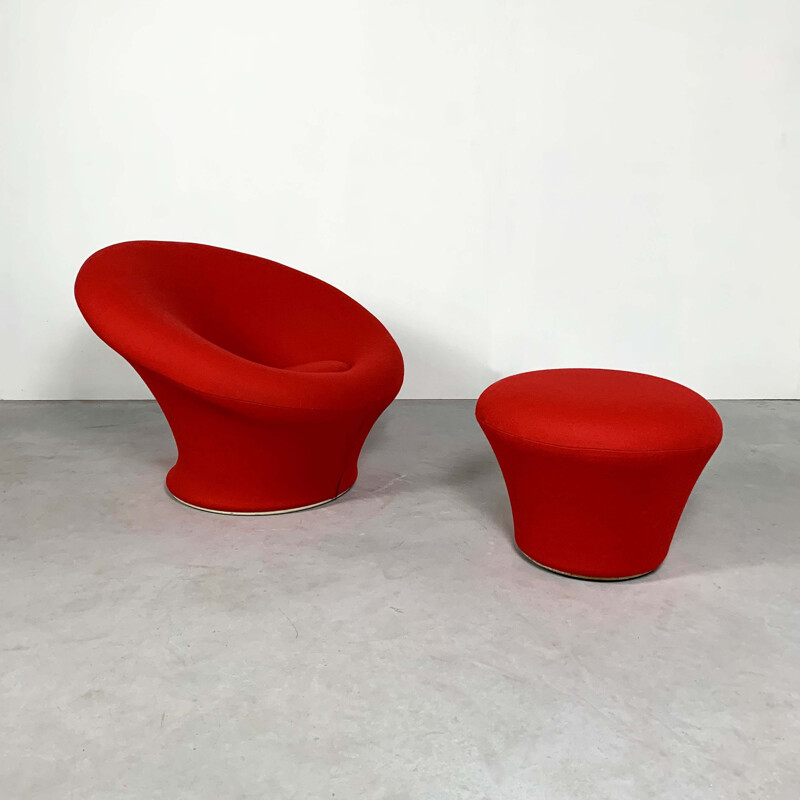 Mushroom-shaped chaise longue and vintage Pierre Paulin stool for Artifort, 1960s