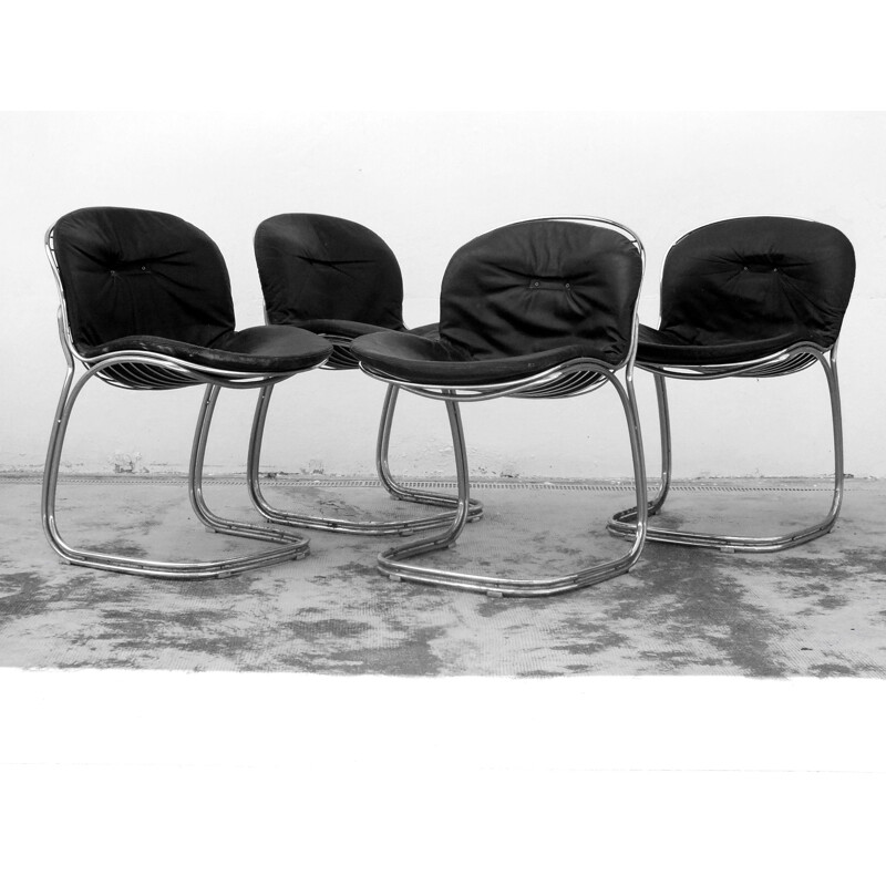 Ensemble de 4 chaises vintage pour Gastone Rinaldi par Rima Padova Italie 1970