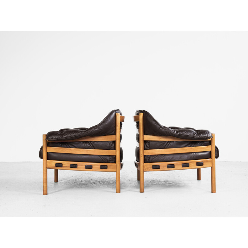 Midcentury pair of easy chairs in teak and leather by Arne Norell 1960