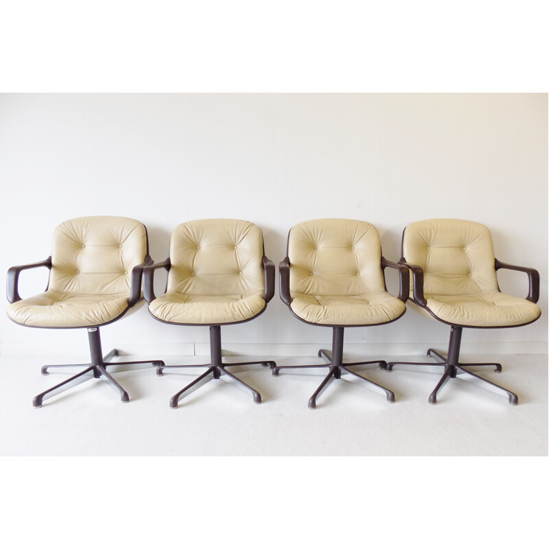 Ensemble de 4 fauteuils de bureau vintage Comforto en cuir de Charles Pollock 1960